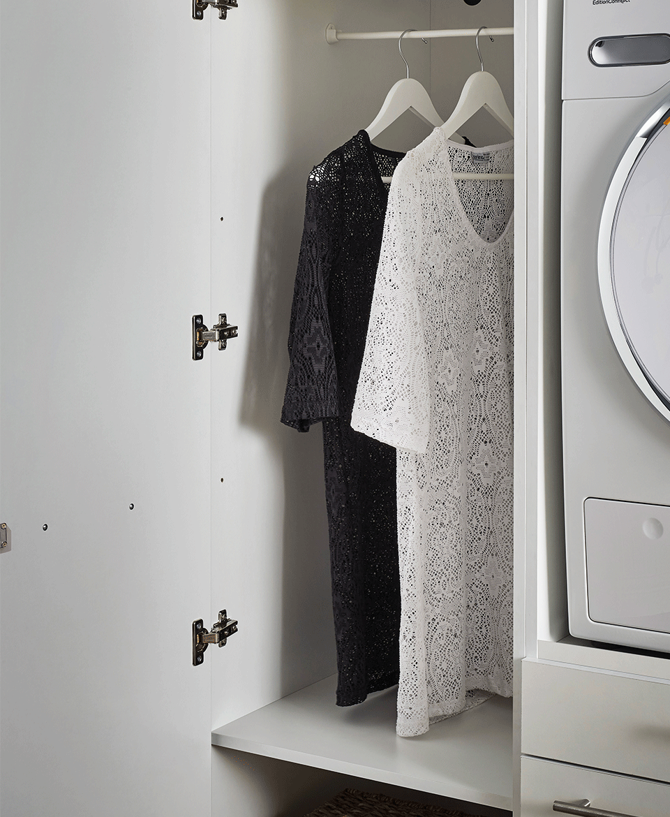 LDG50W-Weiss-Detail-Stauraumschrank-RET_70-202-17+70-200-17+37-201-17 LDG50W-Weiss-Detail-Stauraumschrank-RET_70-202-17+70-200-17+37-201-17